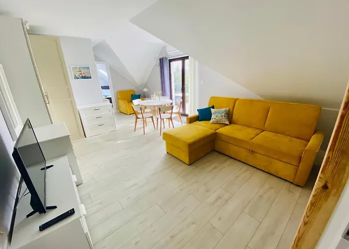 Rozany Ogrod 公寓 莱鲍